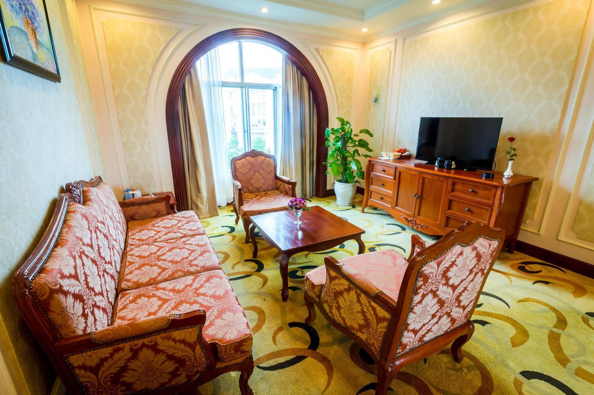 Sai Gon Kim Lien Hotel Vinh City Εξωτερικό φωτογραφία